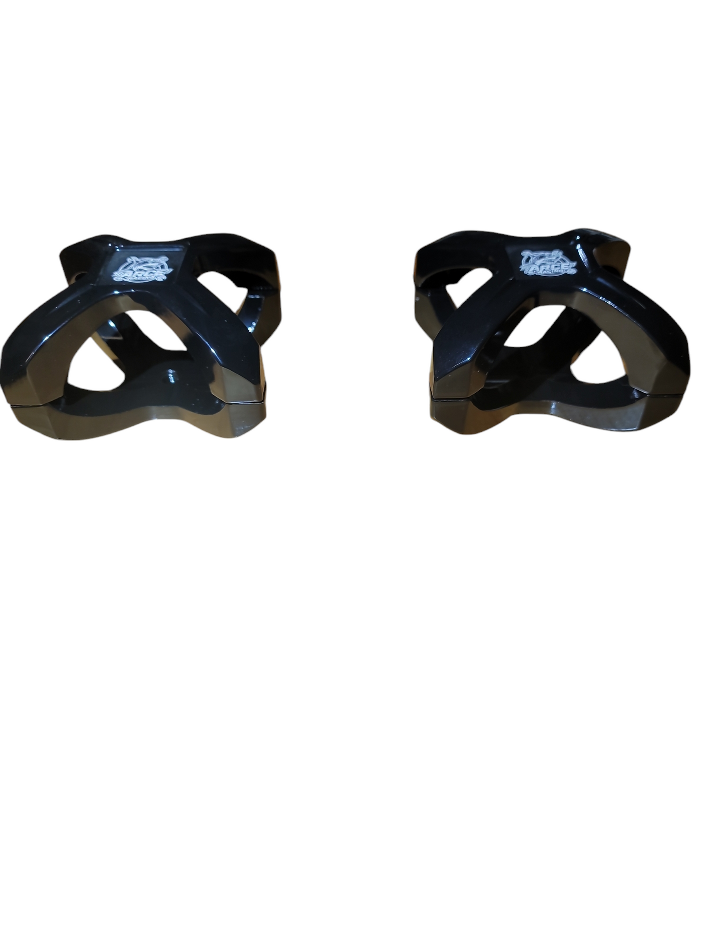 Universal light bracket X clamp set